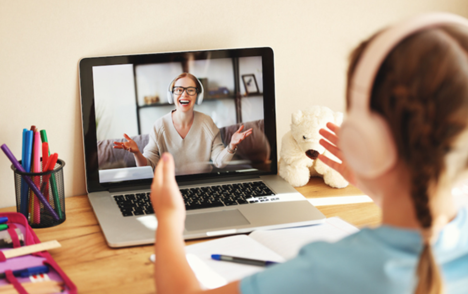 What Steps Should Parents Take When Selecting an Online Tutoring Platform Suitable for Their Child?